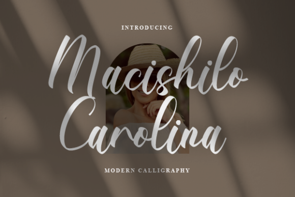 Macishilo Carolina: Elegant Script for Branding